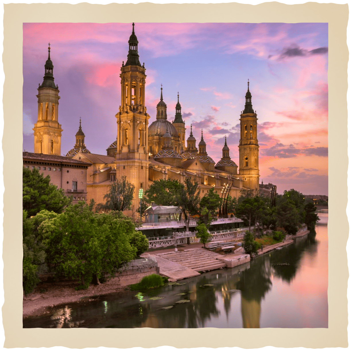 Foto Basílica del Pilar y el río Ebro